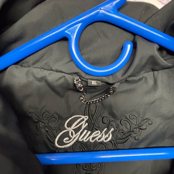 Guess Women's Black Quilted Puffer Coat - Picture 2 of 2